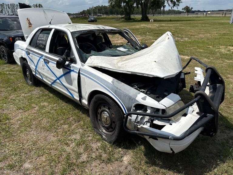 2007 Ford Crown Victoria Sedan