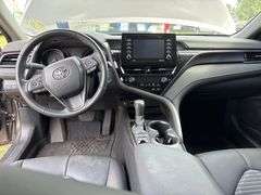 2022 Toyota Camry Hybrid Sedan