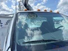 2001 Ford F-650 Altec TA40 40ft Bucket Truck
