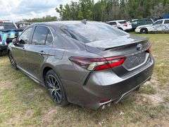 2022 Toyota Camry Hybrid Sedan