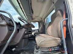 2015 Volvo VNL T/A Day Cab Truck Tractor