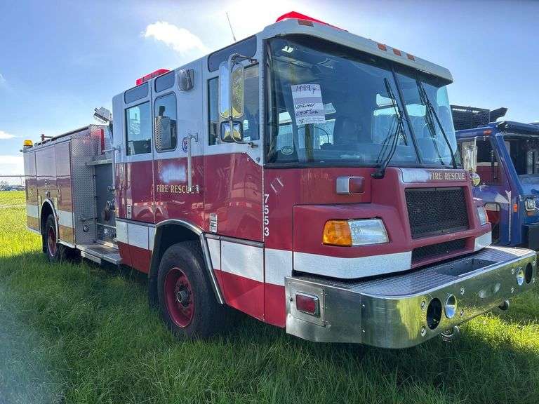 1999 Pierce Quantum Fire Truck