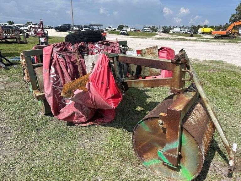 Pull-Behind Smooth Drum Land Roller