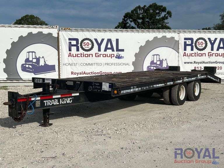 2005 Trail King TK24LP 15 Ton T/A Tag-Along Dovetail Flatbed Trailer