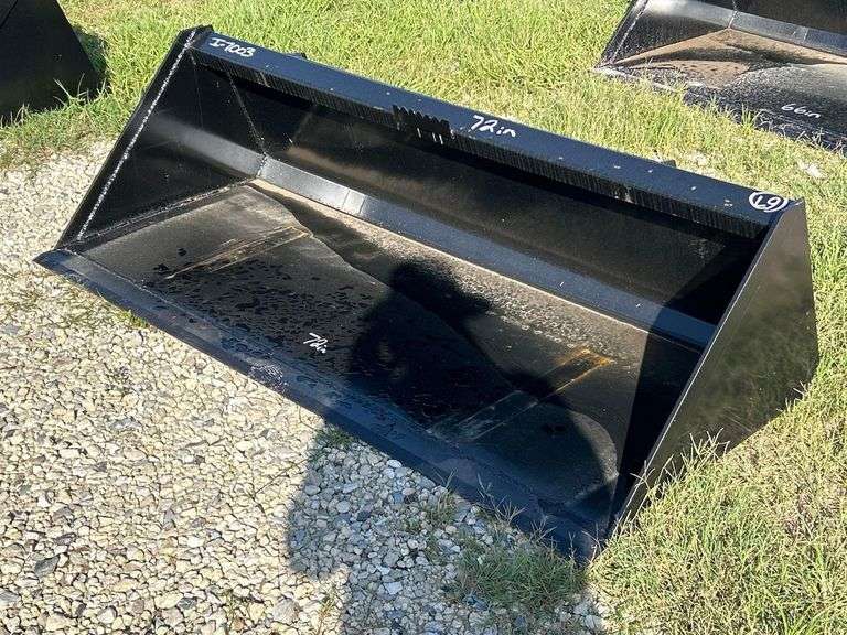 2025 Swict 72in Bucket Skid Steer Attachment
