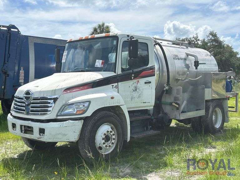 2009 Hino 268 Progress VTA72 1500 Gallon Vacuum Truck
