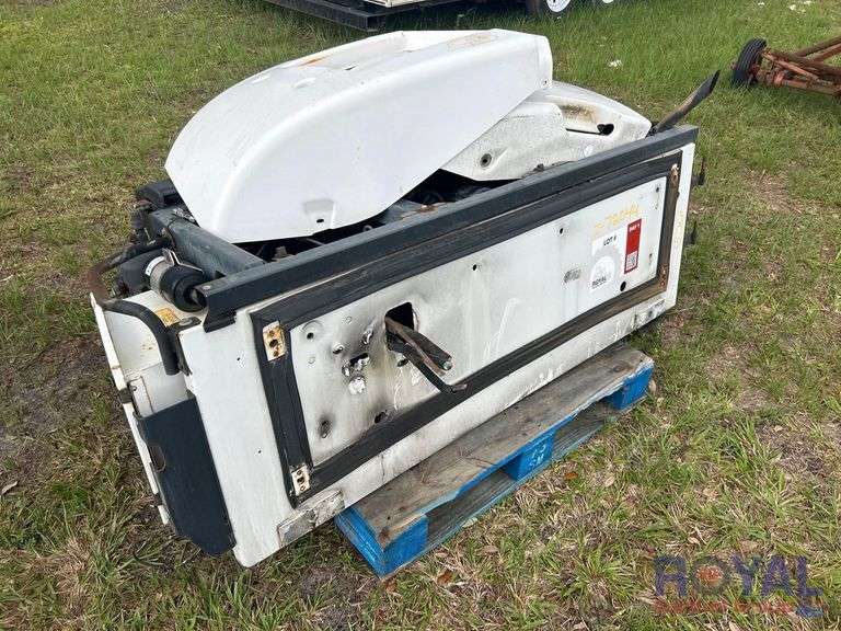 Carrier Transicold Refrigeration Unit