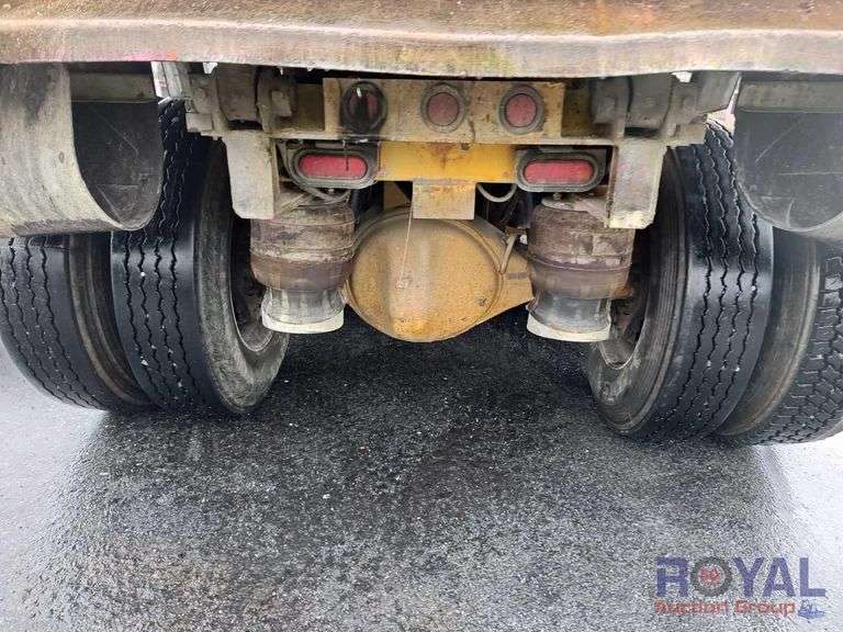 2017 Peterbilt 567 Tri-Axle Dump Truck