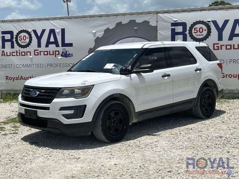 2016 Ford Explorer AWD SUV