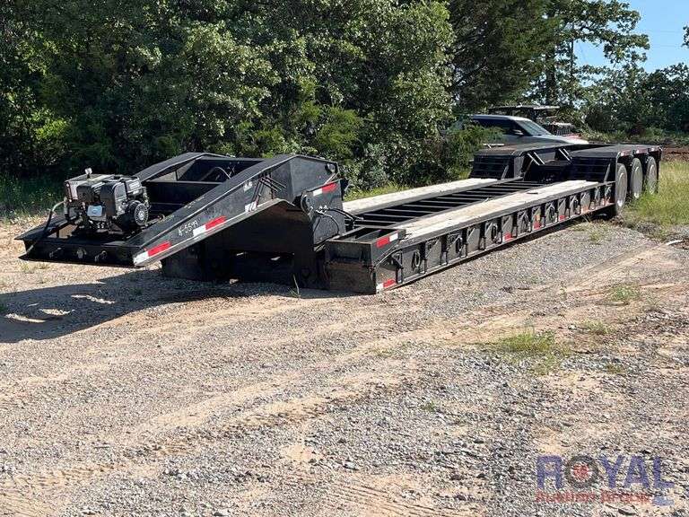 1996 Eager Beaver 50 Ton Tri-Axle RGN Lowboy Trailer