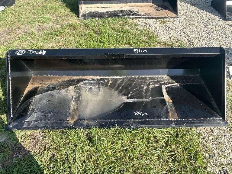 2025 Swict 84in Bucket Skid Steer Attachment