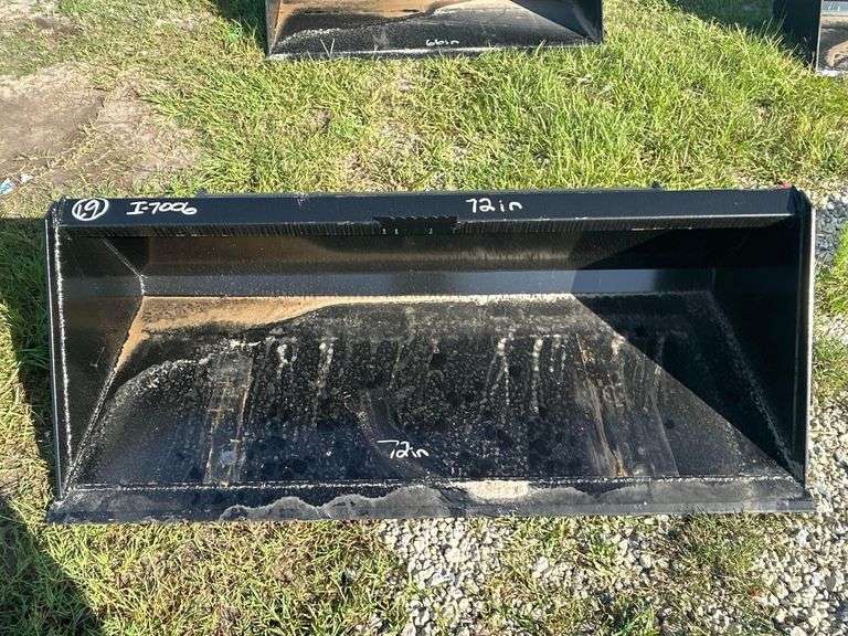 2025 Swict 72in Bucket Skid Steer Attachment