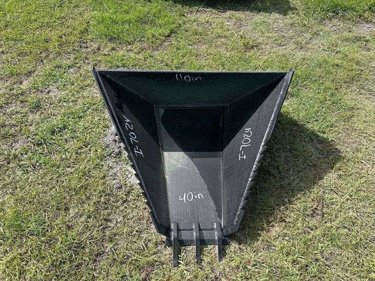 2025 JMR 40in Stump Bucket Skid Steer Attachment