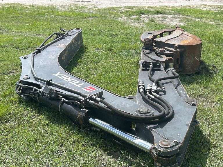 Terex Loader Arm with Bucket