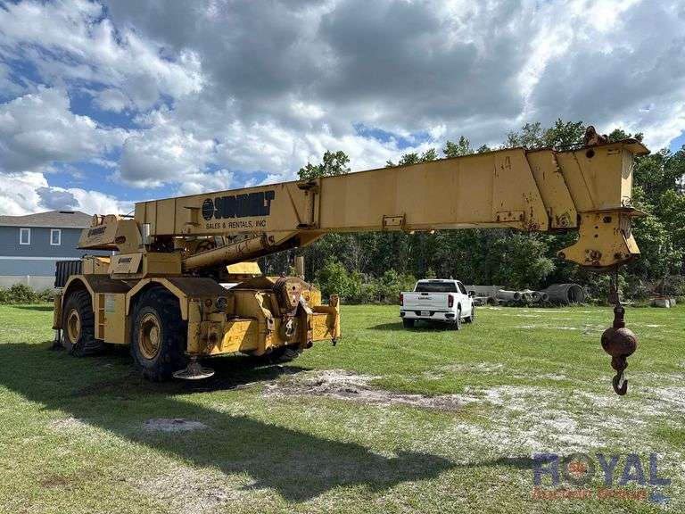 Grove 4x4 Rough Terrain Hydraulic Crane