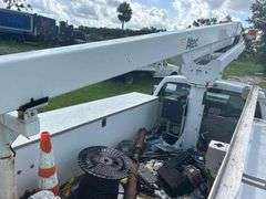 2014 Ford F-350 Altec AT200A Insulated Bucket Truck