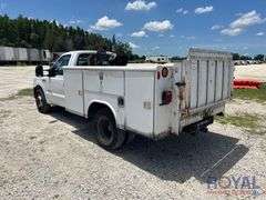 2006 Ford F-350 Reading Service Truck with Liftgate