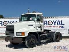 2000 Mack CH612 Wet Kit Day Cab Truck Tractor