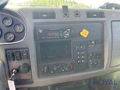 2018 Peterbilt 348 T/A Pac-Mac Forestry Grapple Truck