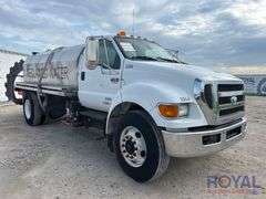 2008 Ford F-750 Warren 2,000 Gallon Water Truck