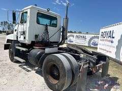 2000 Mack CH612 Wet Kit Day Cab Truck Tractor