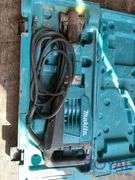 2017 Makita HM1307CB 35lb Demolition Hammer