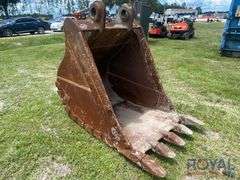 44in Tooth Excavator Bucket