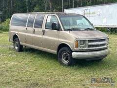 2000 Chevrolet 3500 Express Passenger Van