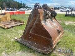 44in Tooth Excavator Bucket