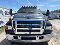 2004 Ford F-750 Crew Cab Wrecker Tow Truck
