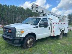 2014 Ford F-350 Altec AT200A Insulated Bucket Truck