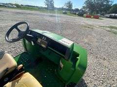 2015 John Deere TS Gator 4x4 Utility Cart