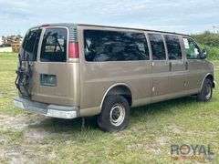 2000 Chevrolet 3500 Express Passenger Van