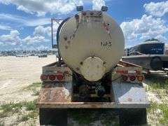 2005 Superior  Trailers VT130 T/A Tanker Trailer