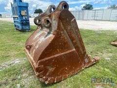 44in Tooth Excavator Bucket