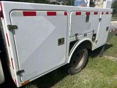 2014 Ford F-350 Altec AT200A Insulated Bucket Truck