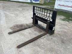 Caterpillar 48in Forks and Frame Skid Steer Attachment