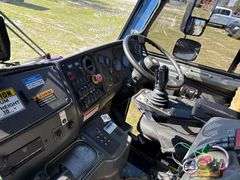 2014 Crane Carrier Low Entry New Way 31Yd Side Loader Garbage Truck