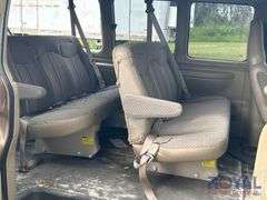 2000 Chevrolet 3500 Express Passenger Van