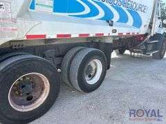 2014 Freightliner 114SD T/A McNeilus 2513 25Yd Rear Loader Garbage Truck