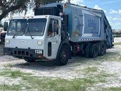 2013 Crane Carrier Co. Low Entry Loadmaster Excel-S 25 Yard Rear Loader Garbage Truck