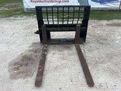 Caterpillar 48in Forks and Frame Skid Steer Attachment