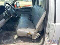 2006 Ford F-350 Reading Service Truck with Liftgate