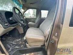 2000 Chevrolet 3500 Express Passenger Van