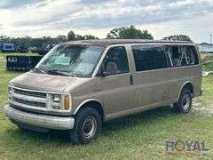 2000 Chevrolet 3500 Express Passenger Van