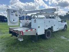 2014 Ford F-350 Altec AT200A Insulated Bucket Truck