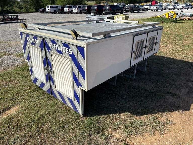 Animal Service Truck Bed