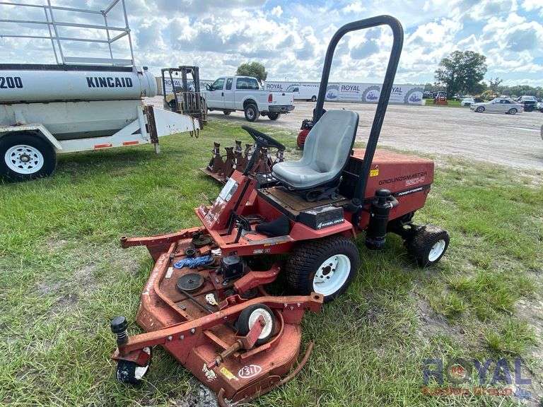 2000 Toro Groundmaster 223-D Commercial Mower