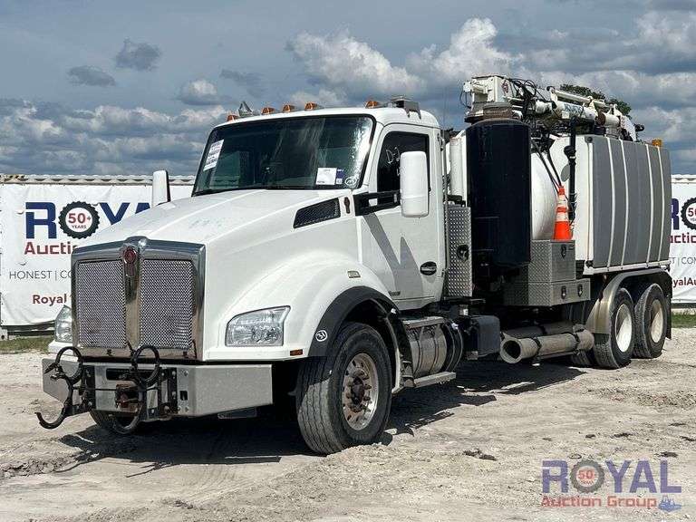 2017 Kenworth T880 T/A Aquatech Combination Sewer Jetter Vacuum Truck