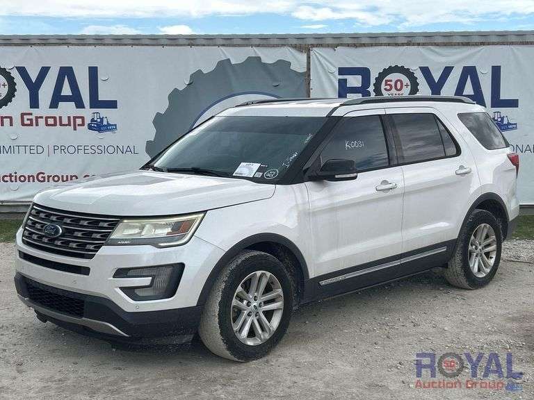 2017 Ford Explorer XLT SUV